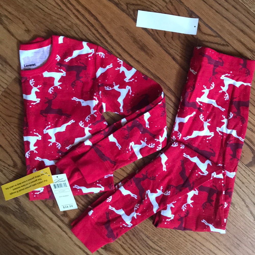New with tags. Children’s unisex holiday pajamas.